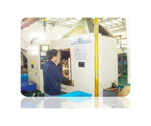 07：重慶(qìng)CNC滾齒機(jī)