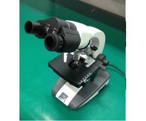 雙目顯(xiǎn)微鏡